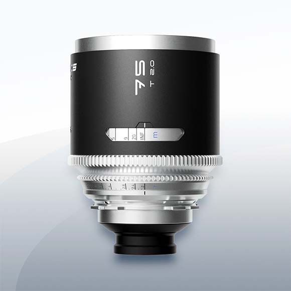 Blazar Mantis 75mm T2 1.33X Anamorphic Amber Flare PL Objektiv Vermietung 1 Blazar Mantis 75mm T2 1.33X Anamorphic Amber Flare PL Objektiv Vermietung 1